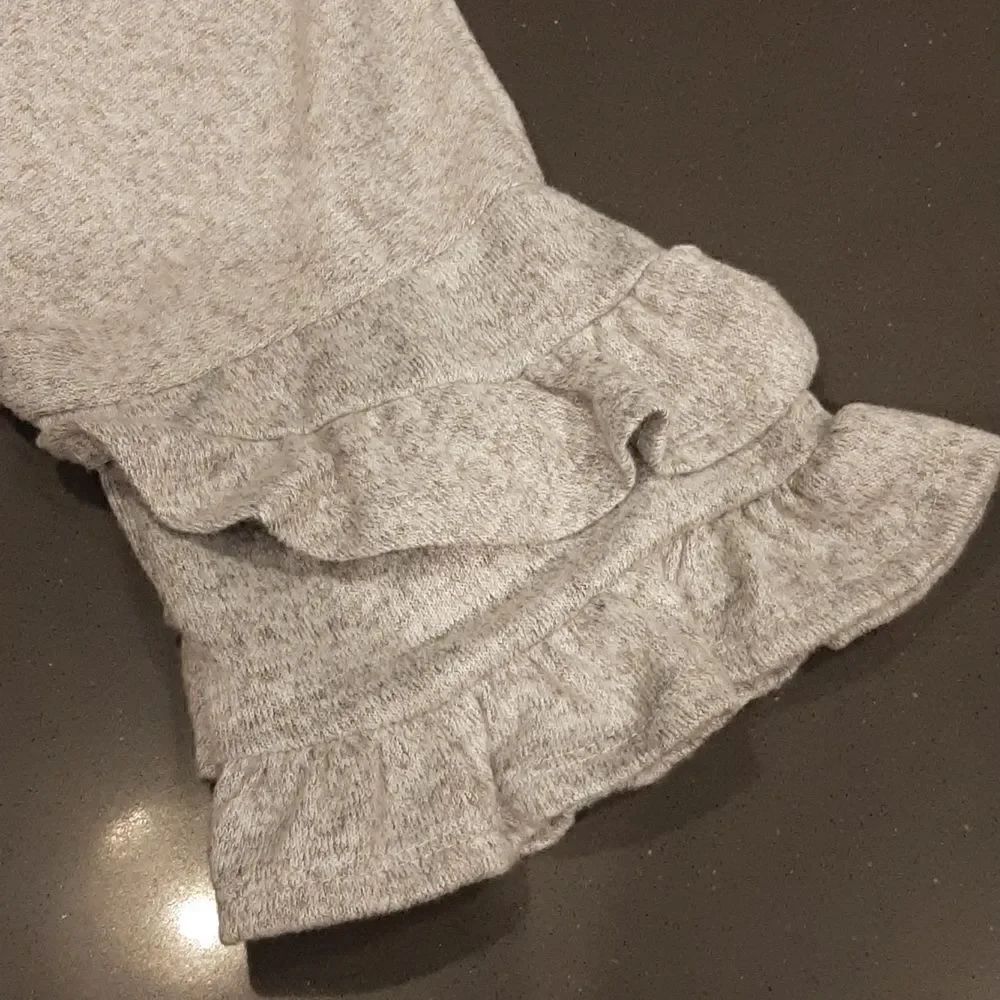 Speechless Medium Gray Mini Dress with Ruffle Sleeves - Picture 7 of 9
